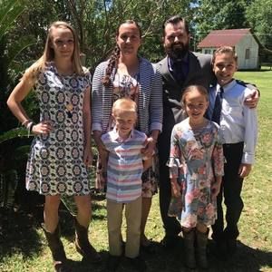 Meet your Posher, Clark